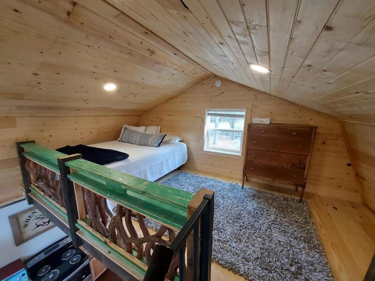 Rustic Hendersonville Farm Studio With Private Deck Ngoại thất bức ảnh